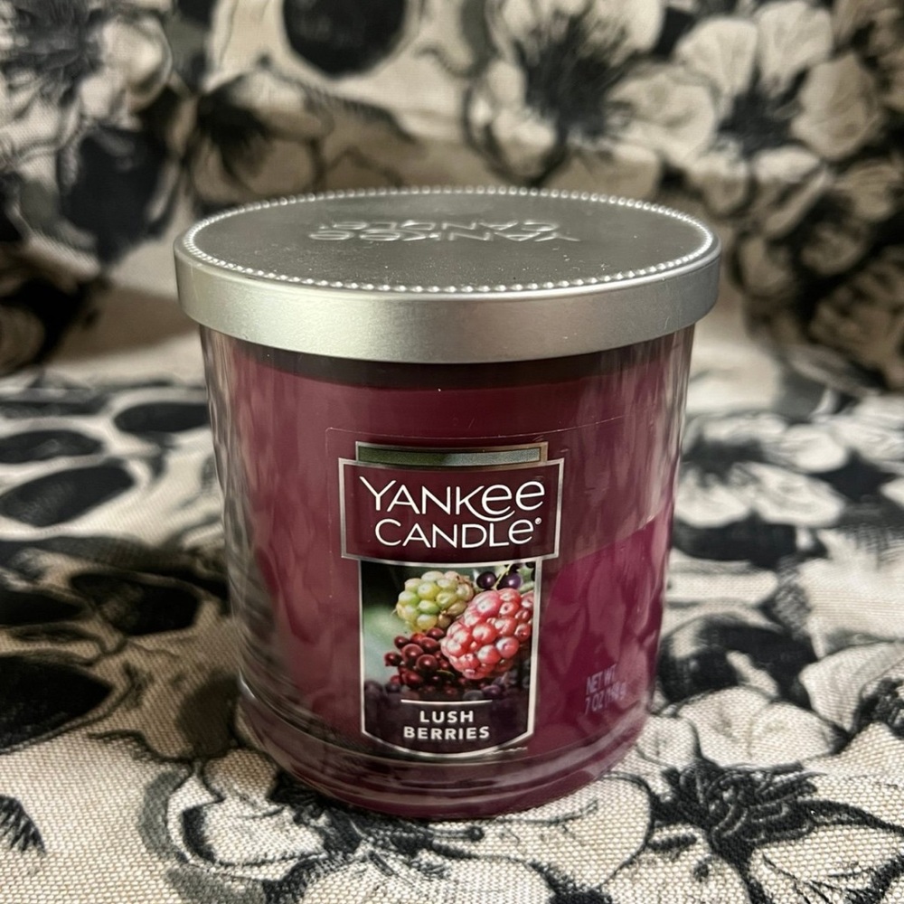 Burgundy Black Cherry Bath Candle with Elegant Glass Jar